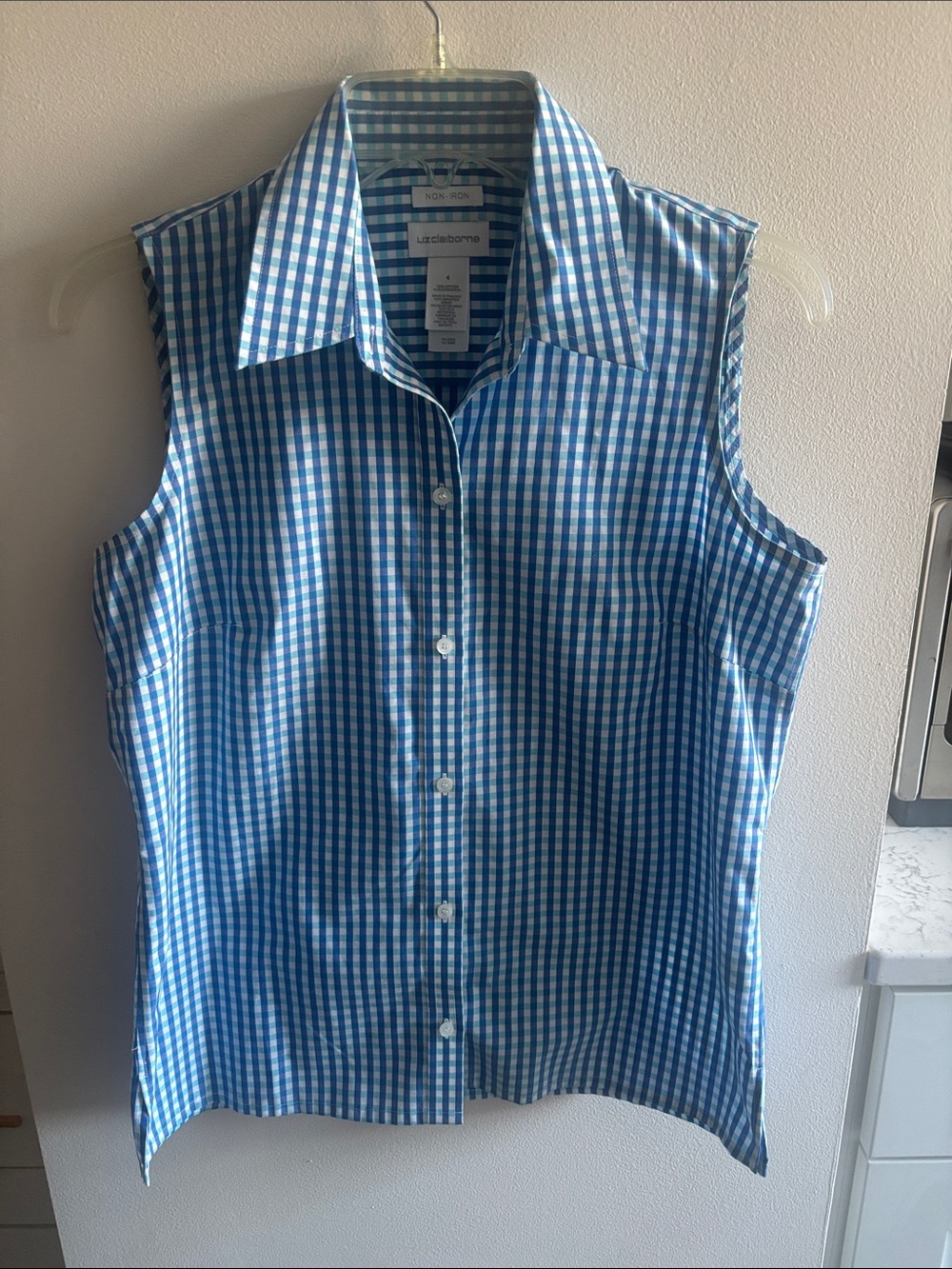 Liz Claiborne Blue and White Gingham Sleeveless Button-Down Shirt